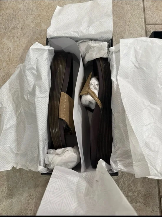 Donald Pliner Fiji Platform Slide Sandals Bronze Size 8 1/2 NEW - Picture 9 of 11